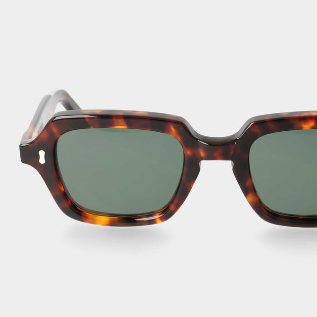 Square tortoise sunglasses with green lenses: Oak | TBD Eyewear