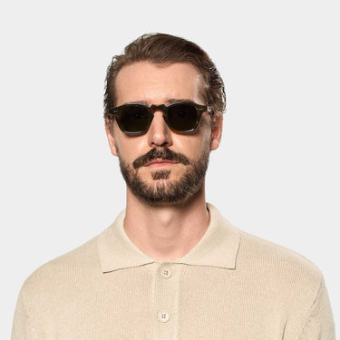 sunglasses-cord-eco-river-bottle-green-sustainable-front-tbd-eyewear-man