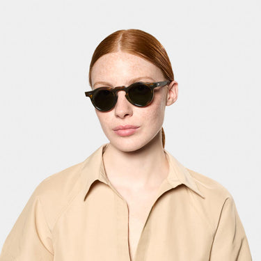sunglasses-welt-river-bottle-green-sustainable-front-tbd-eyewear-woman