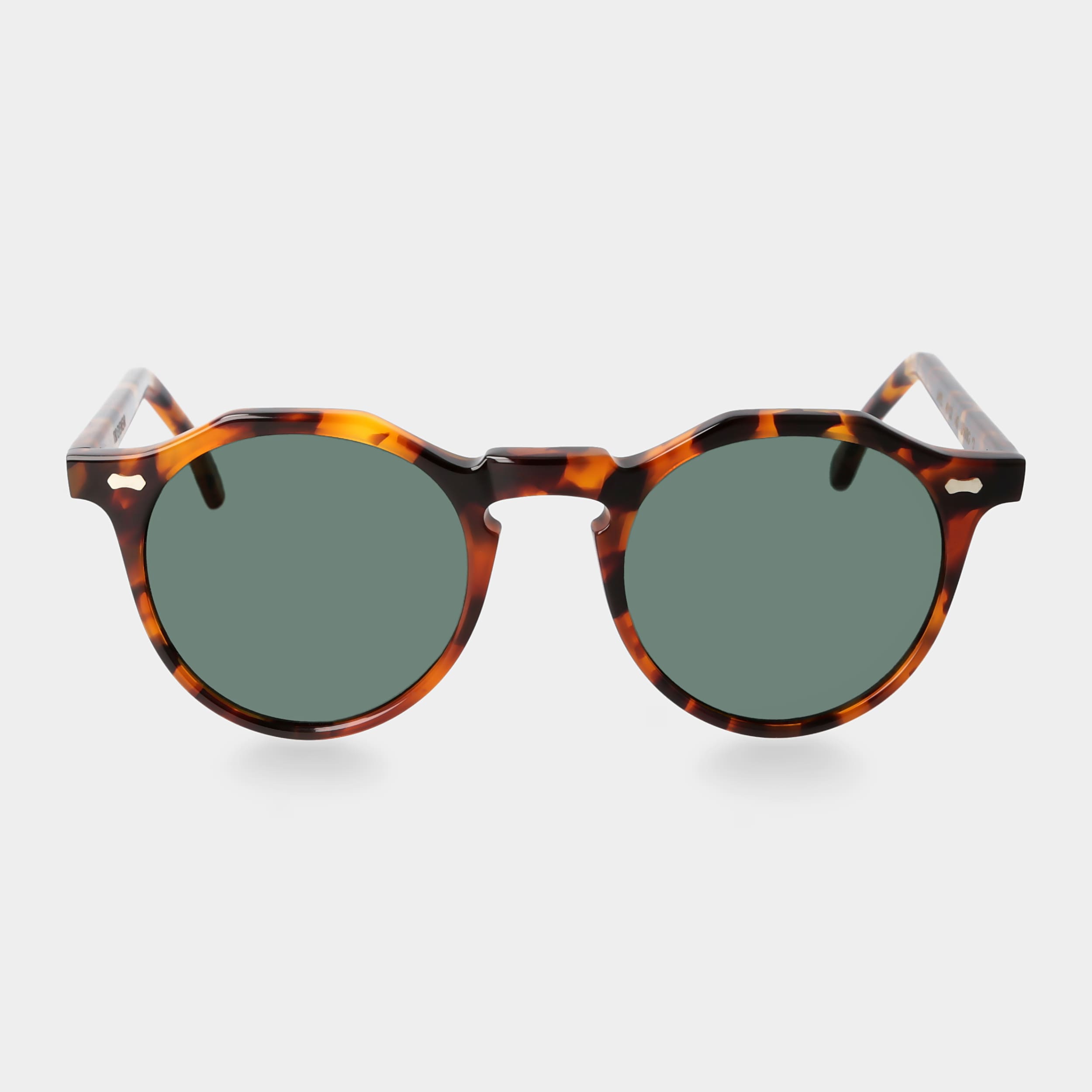 sunglasses-lapel-amber-tortoise-bottle-green-tbd-eyewear-front